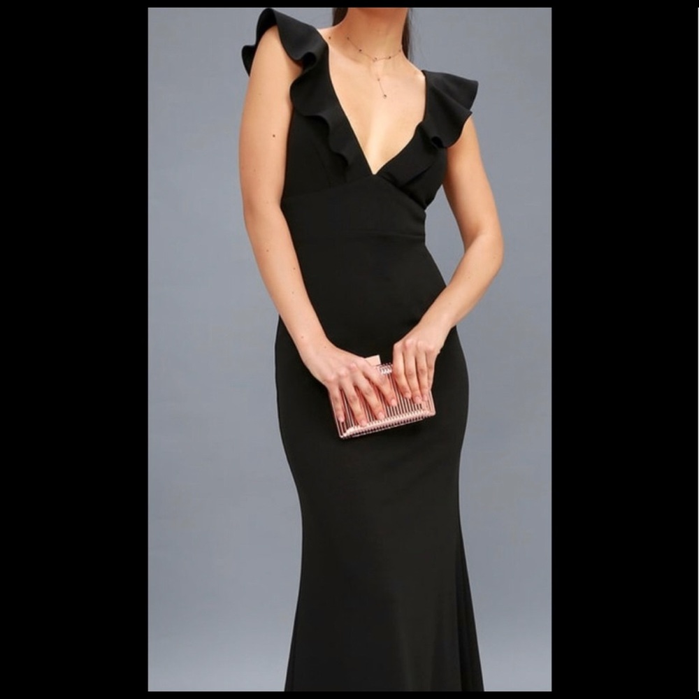 Lulus ruffled Dress